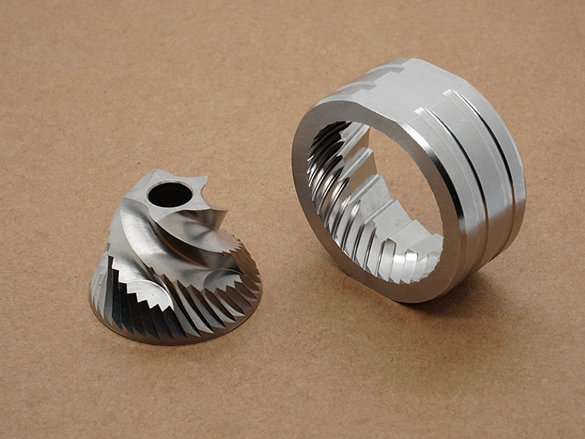 Organic Media Tumbling Eco-Friendly Cleaning for Die-Cast Parts